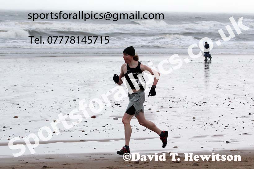 The 2021 Blyth Sands Race, December 5th. Photo: David T. Hewitson/Sports for All Pics